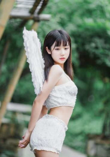 《楼下的房客》电影_爱奇艺VIP神马影院手机在线