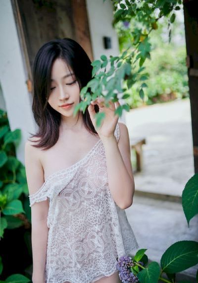 从天而降的女孩子从二楼掉下来了_在线观看完整视频大全
