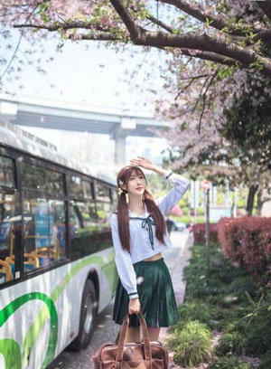 伊人五月_国产剧在线观看视频