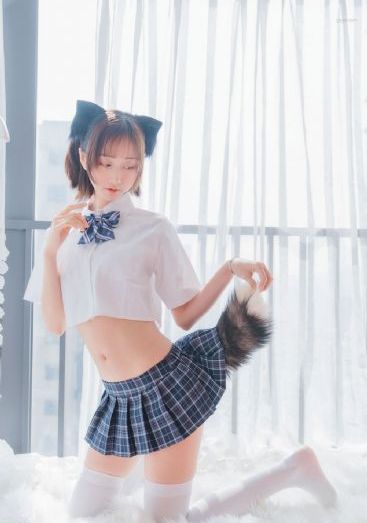 《裸体模特》电影在线观看_DVD全集免费观看