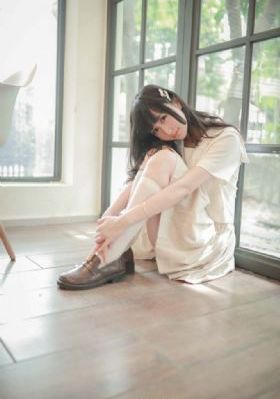黑丝美女电影_超清最新电影在线观看