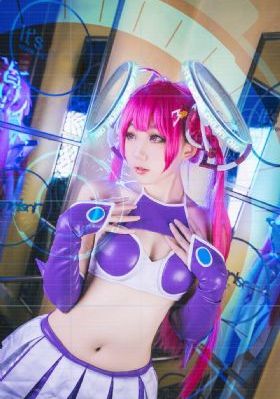 他揉捏她两乳不停呻吟小视频_1080在线观看完整版